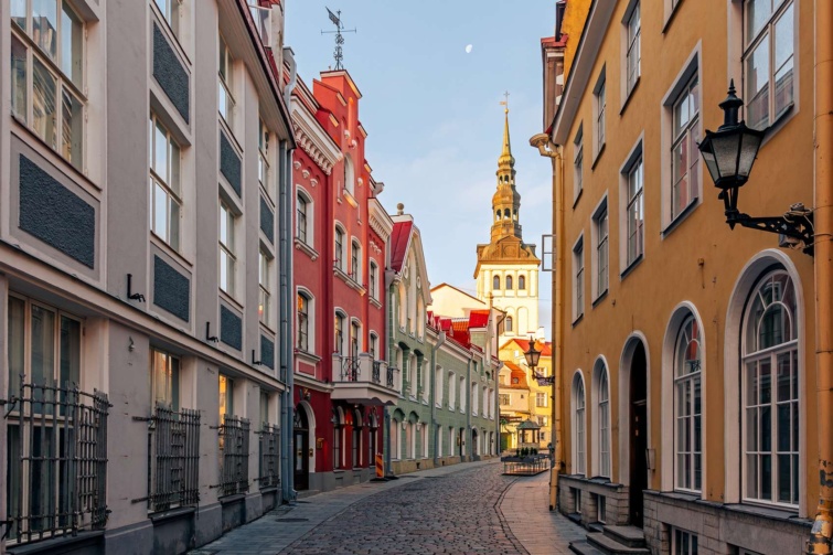 Tallin színes házai