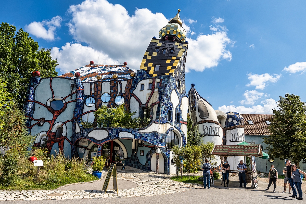 Hundertwasser-ház Abensbergben, Németországban