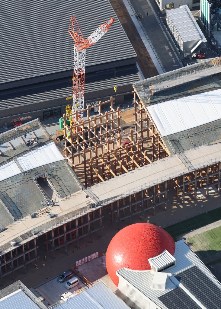 grand ring bontás közben