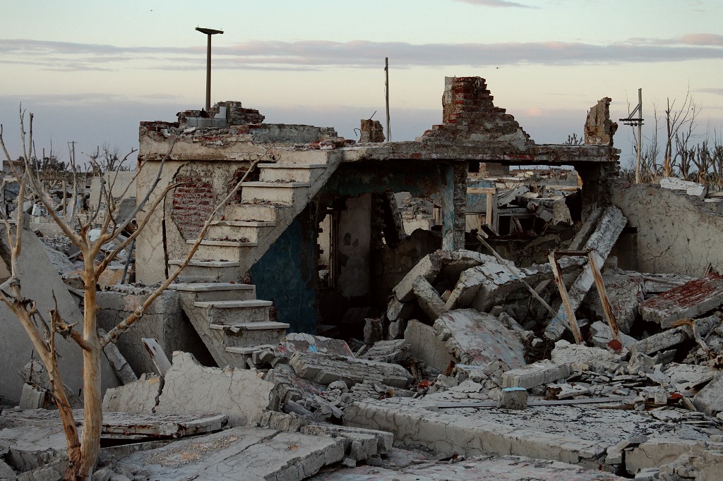 vizalattivaros - Startlap Utazás Villa Epecuén lépcső a semmibe