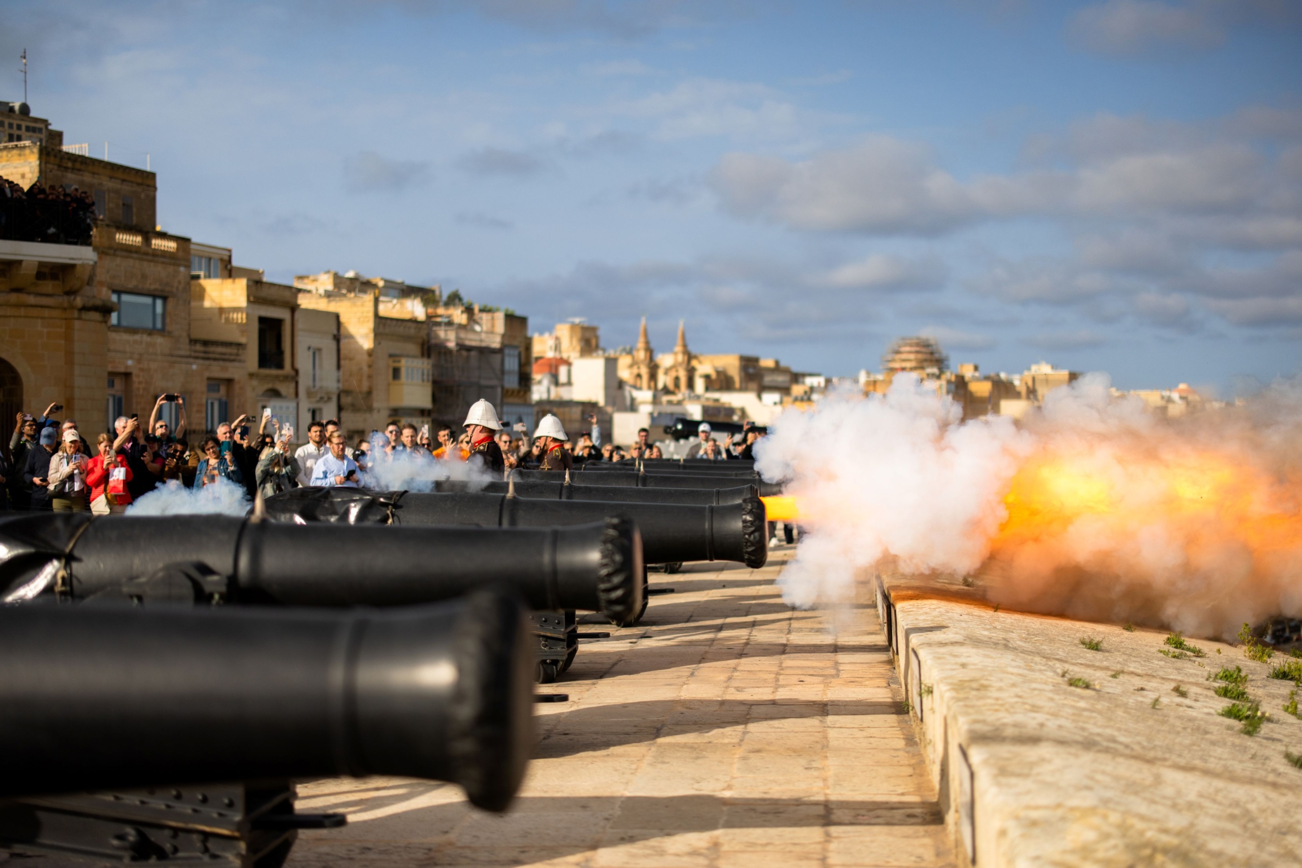 Ágyúlövés Felső-Barrakka kertben, Málta