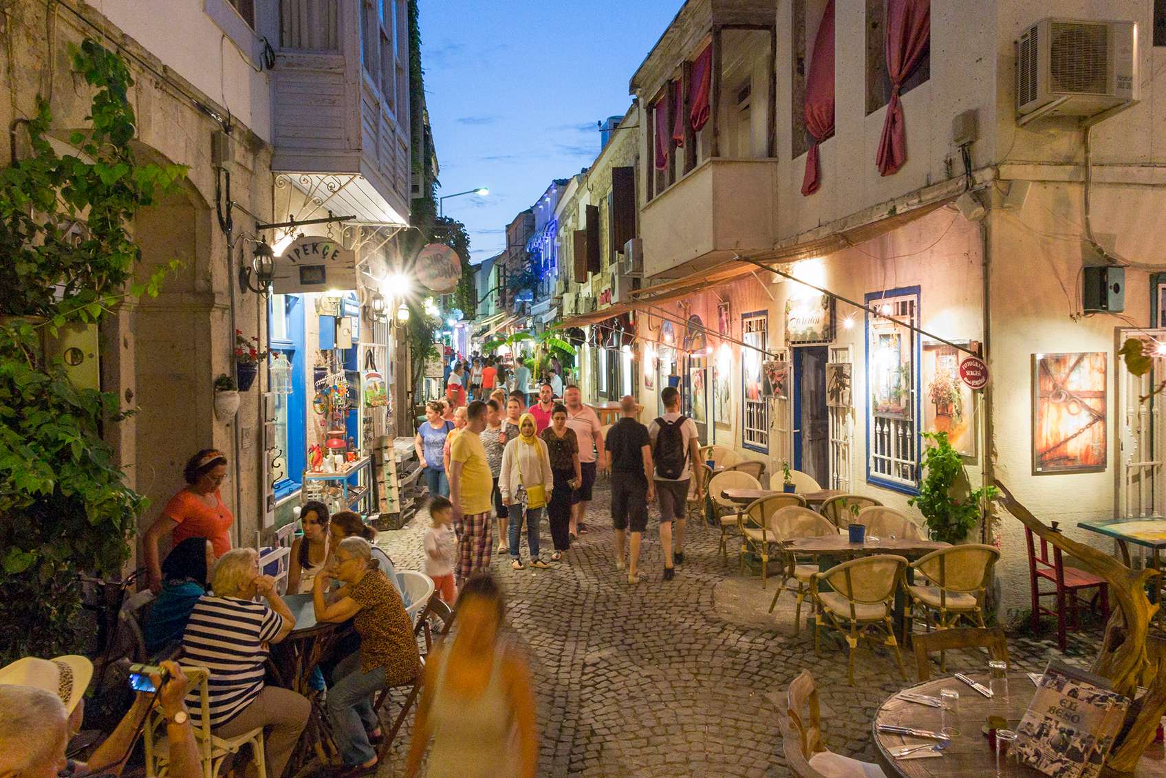 Pezsgő élet Alacatiban