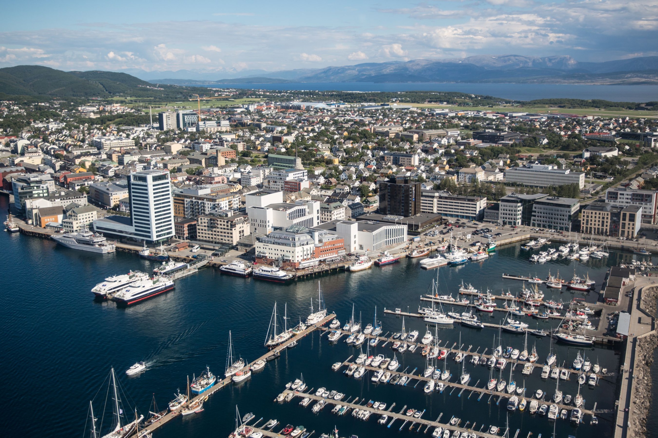 Bodø egyszerre tartogat természeti csodákat és kulturális élményeket.