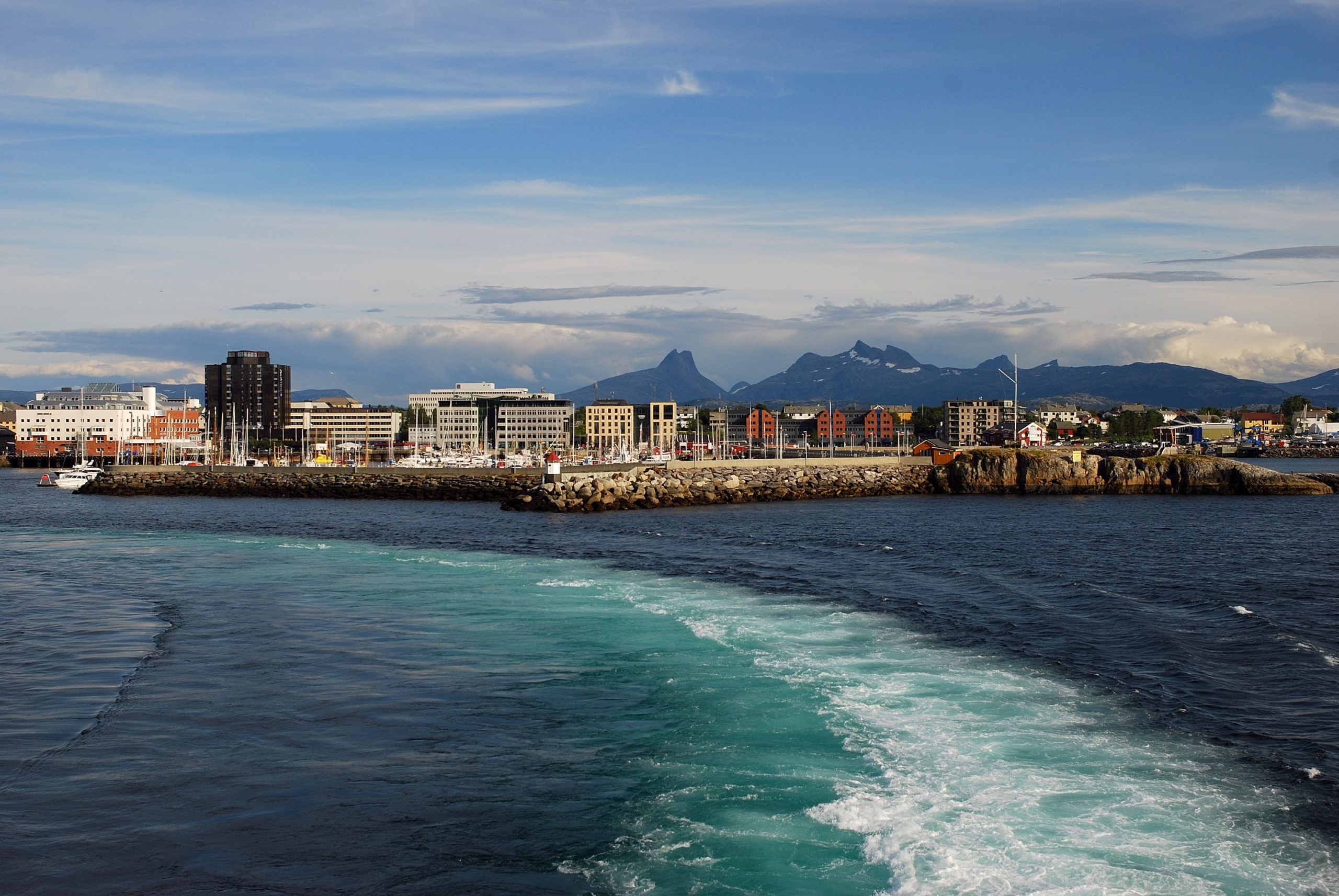 Bodø egyszerre tartogat természeti csodákat és kulturális élményeket.