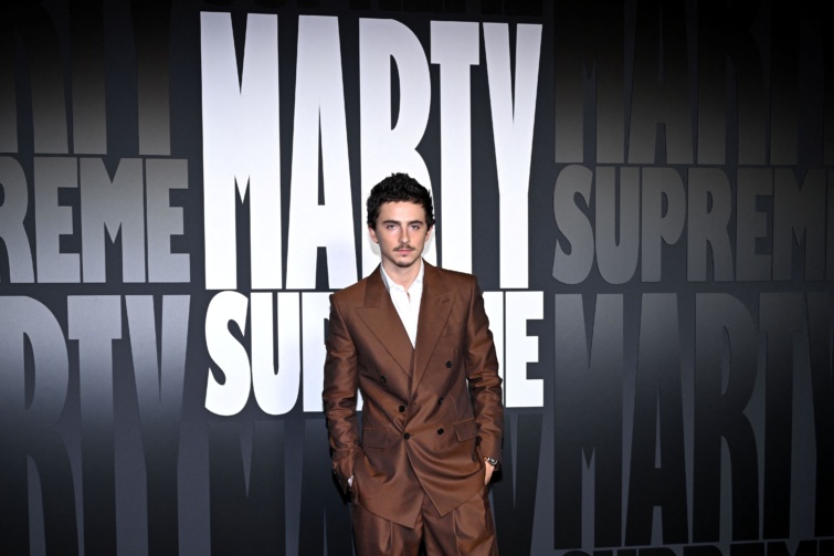 Timothée Chalamet a film bemutatóján Párizsban.