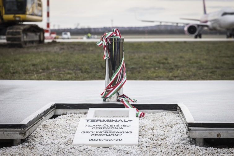 A Liszt Ferenc Nemzetközi Repülőtér új épületkomplexumának időkapszulája