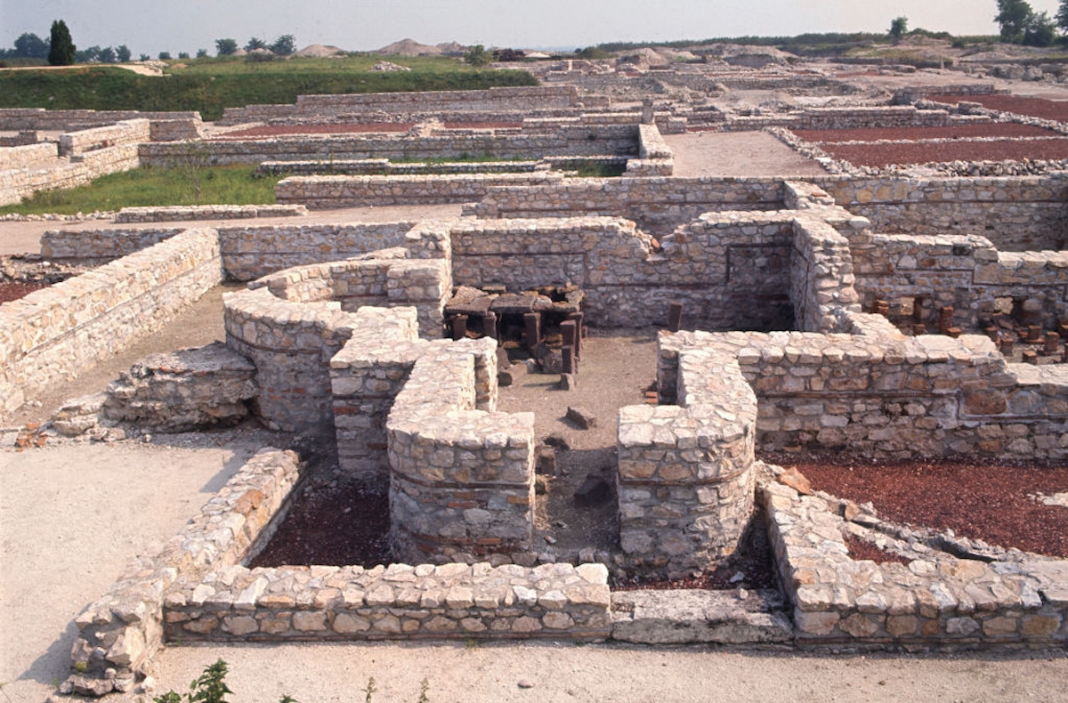 Tác, Gorsium Székesfehérvár közelében