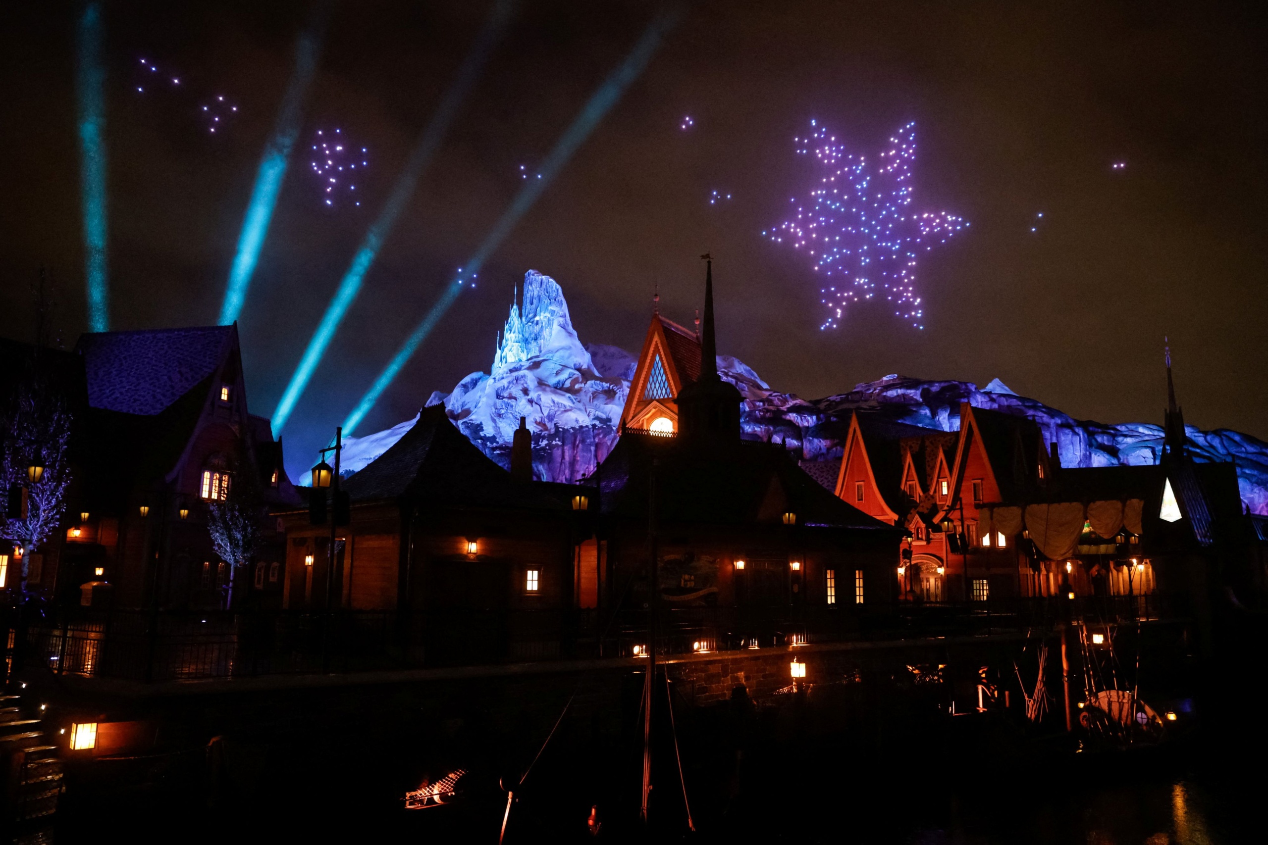 A World of Frozen részleg a párizsi Disneylandben.