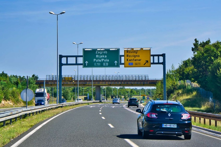 Horvát autópálya autókkal