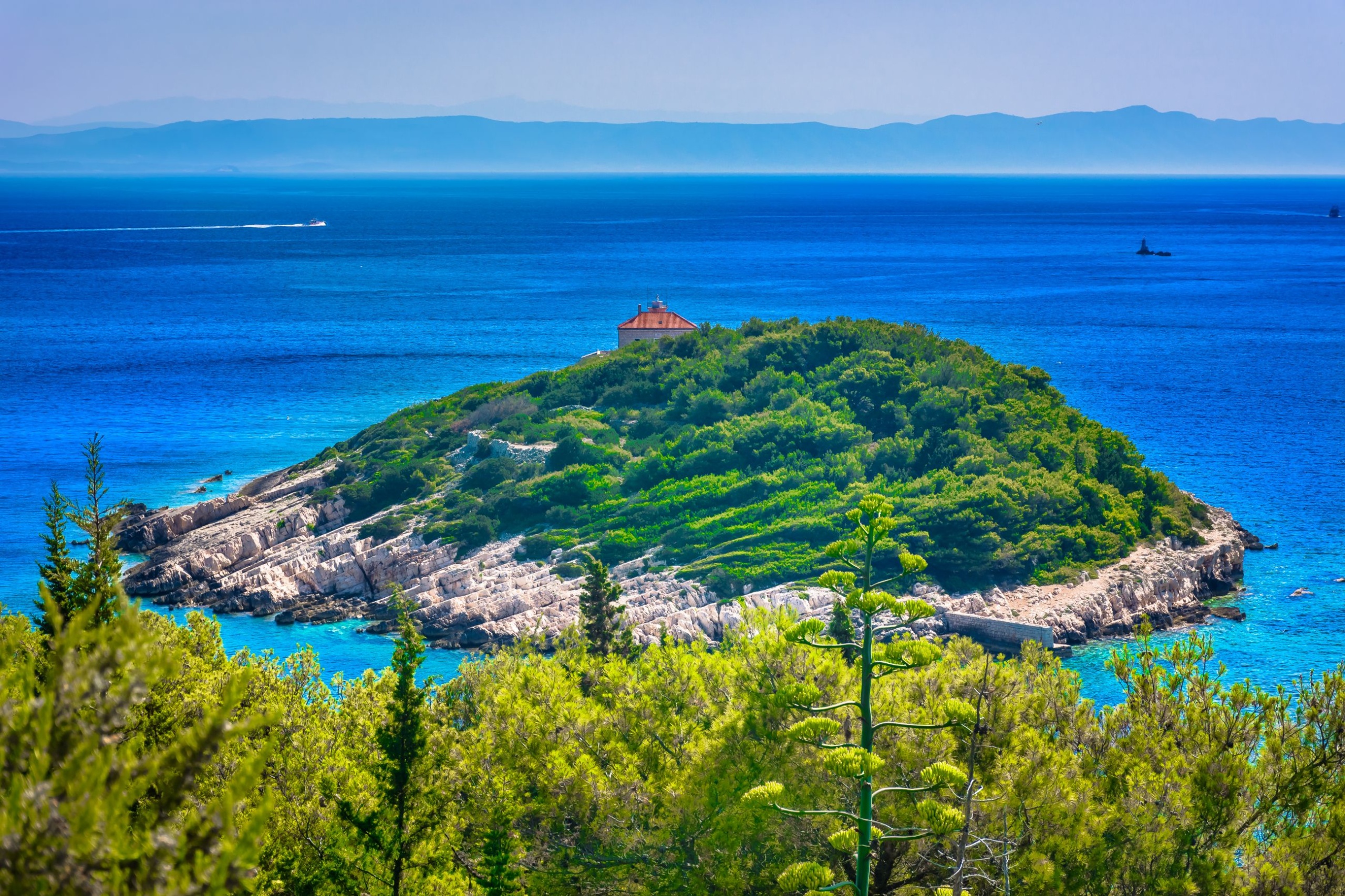 host-sziget-adria5 - Startlap Utazás Host szigete a horvátországi Vis közelében.