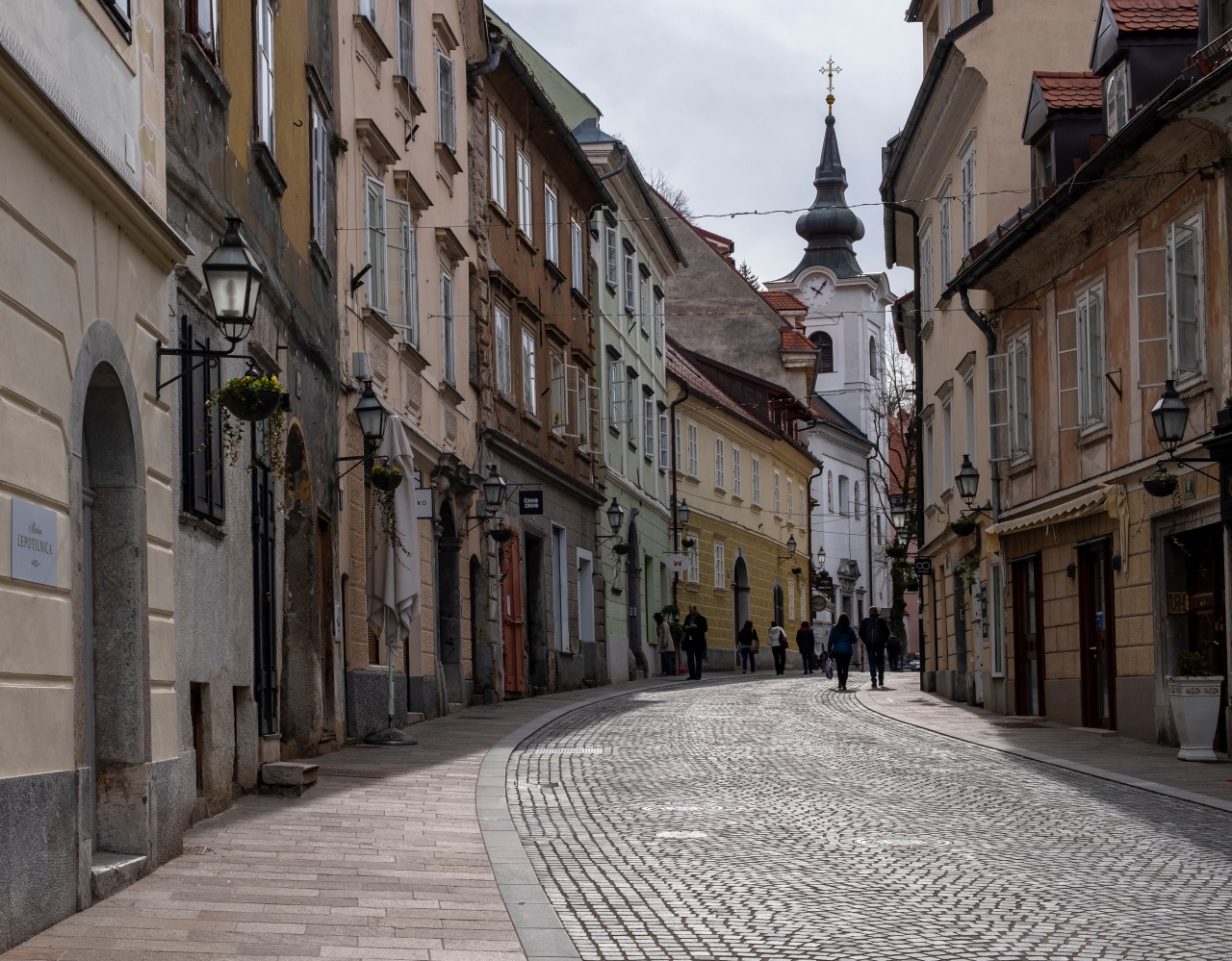 Ljubljana, utcarészlet - mintha Óbudán járnánk
