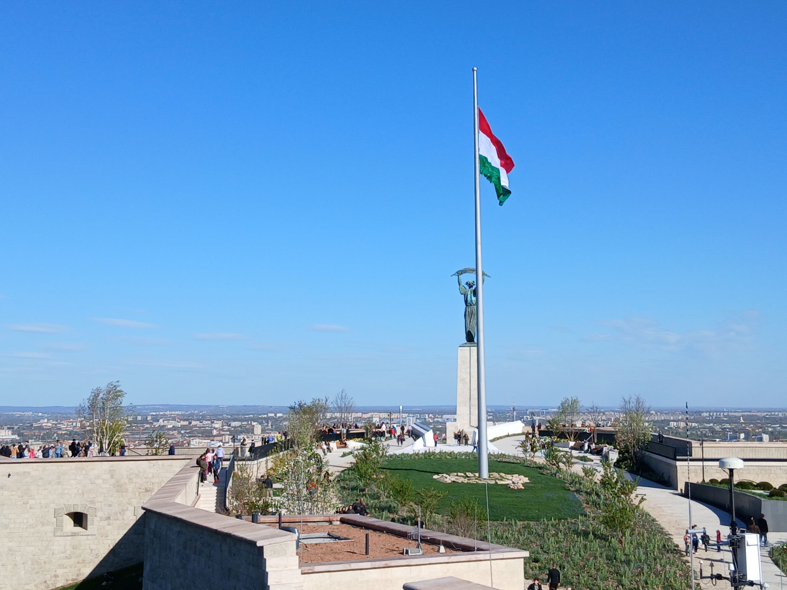 A Citadella belső kertje.