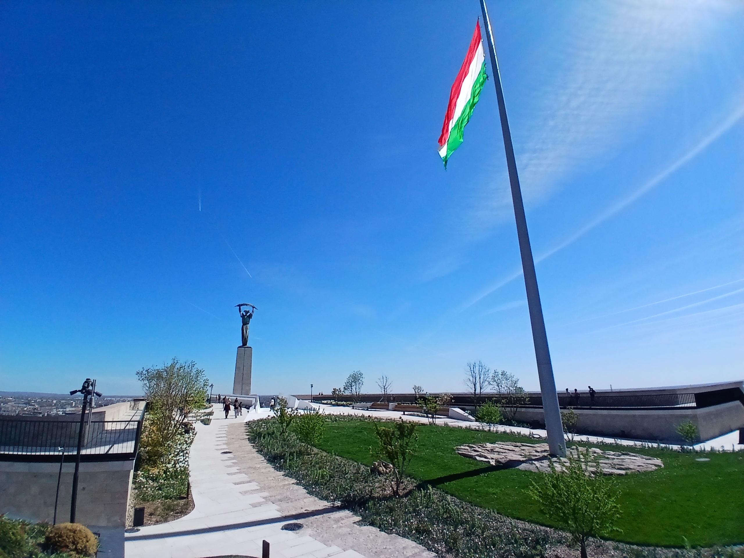 A Citadella belső kertje.