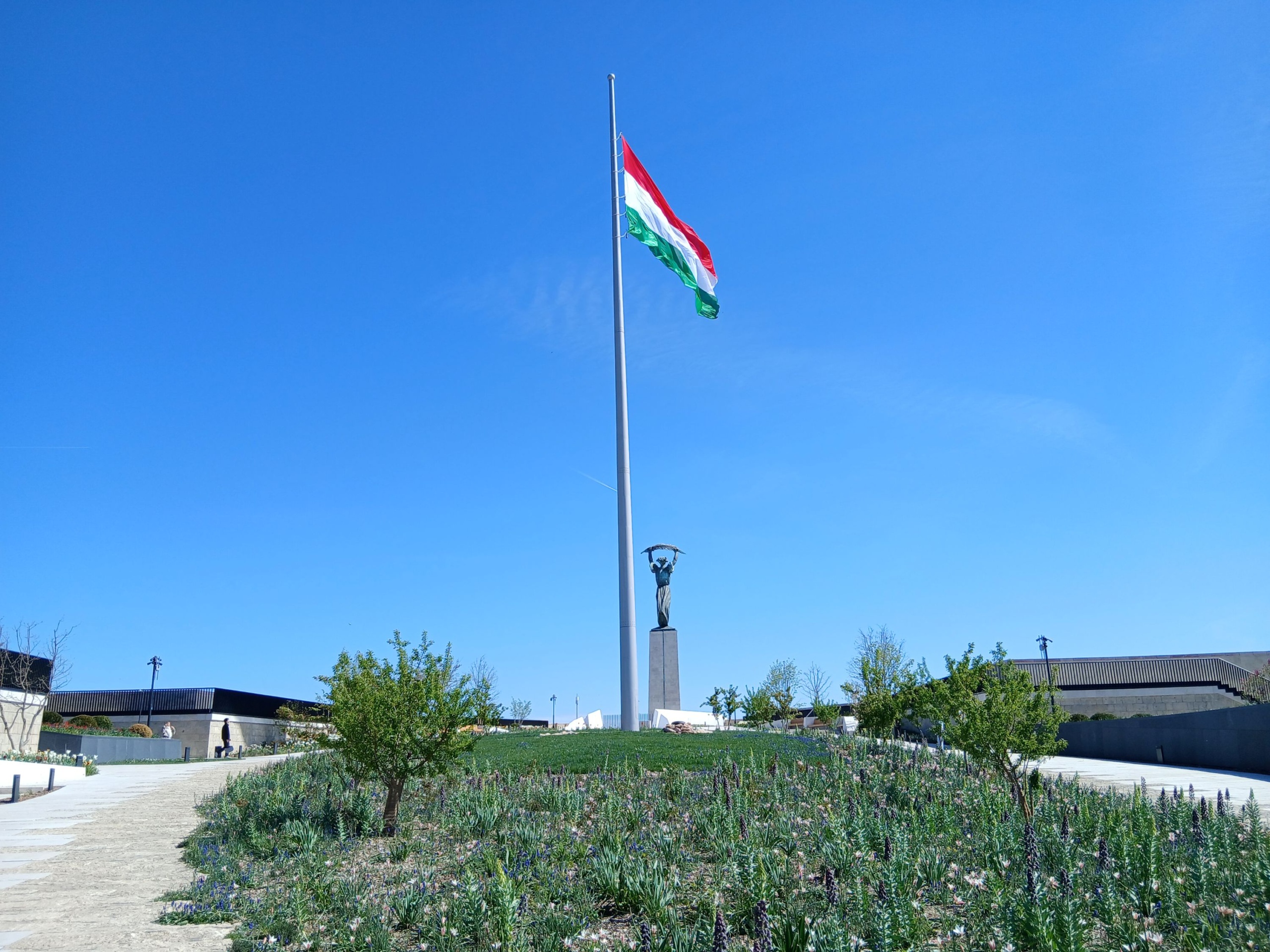 A Citadella belső kertje.