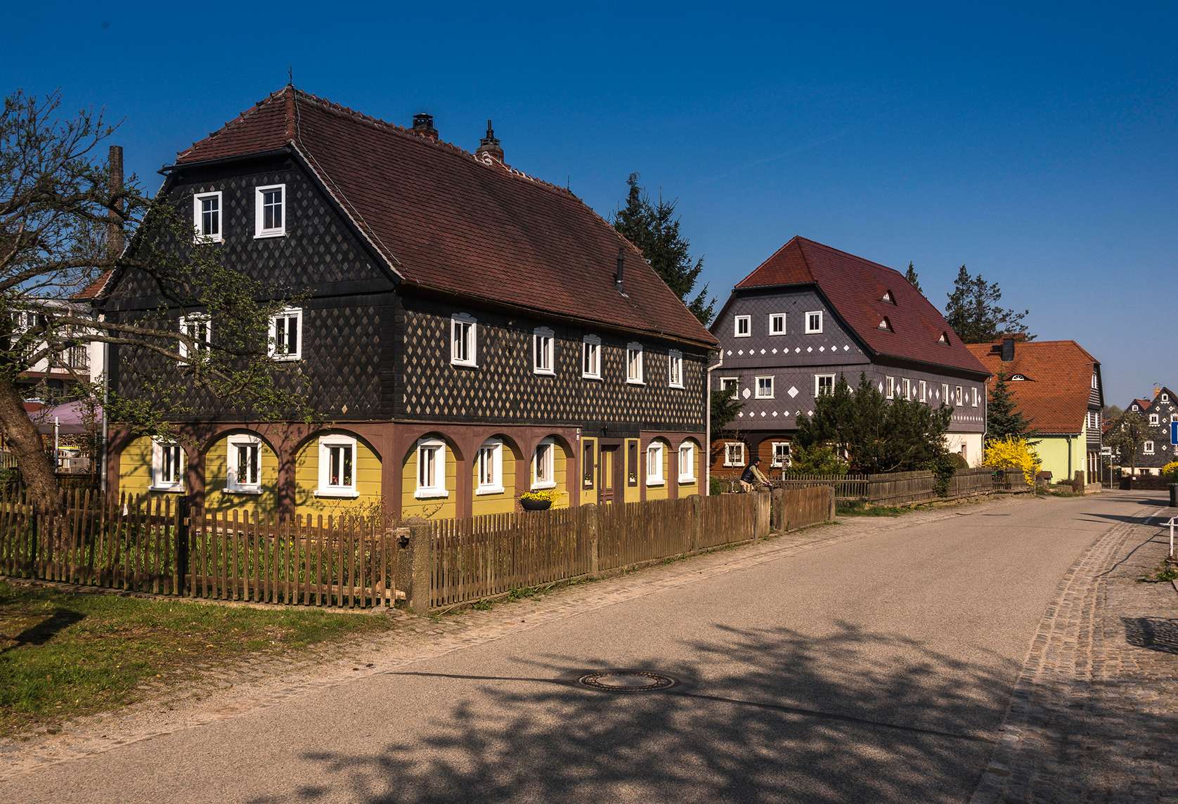 Mintás házak egymás mellett