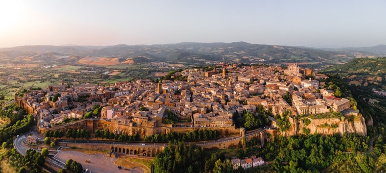Orvieto látképe madártávlatból