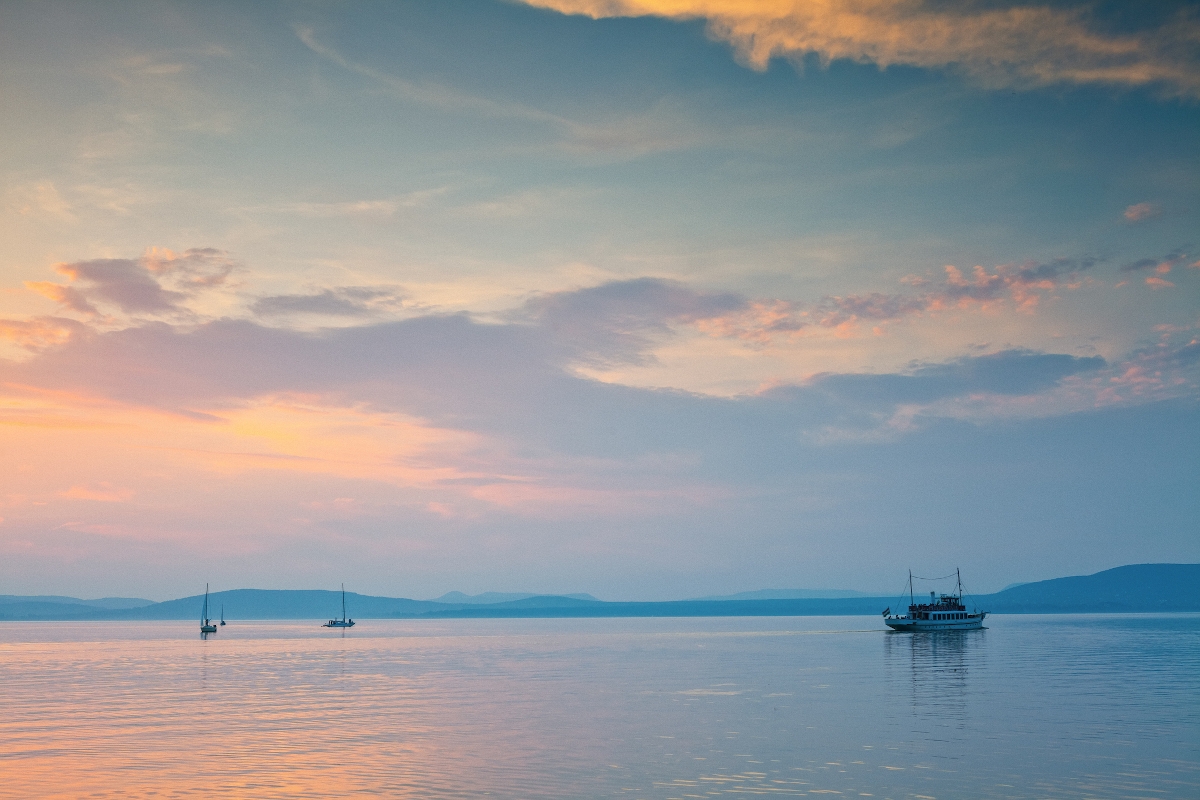 balaton_sok - Startlap Utazás A Balaton: ahol az ég a vízzel összér