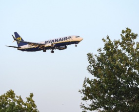 képcím