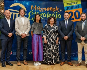 képcím