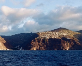 képcím