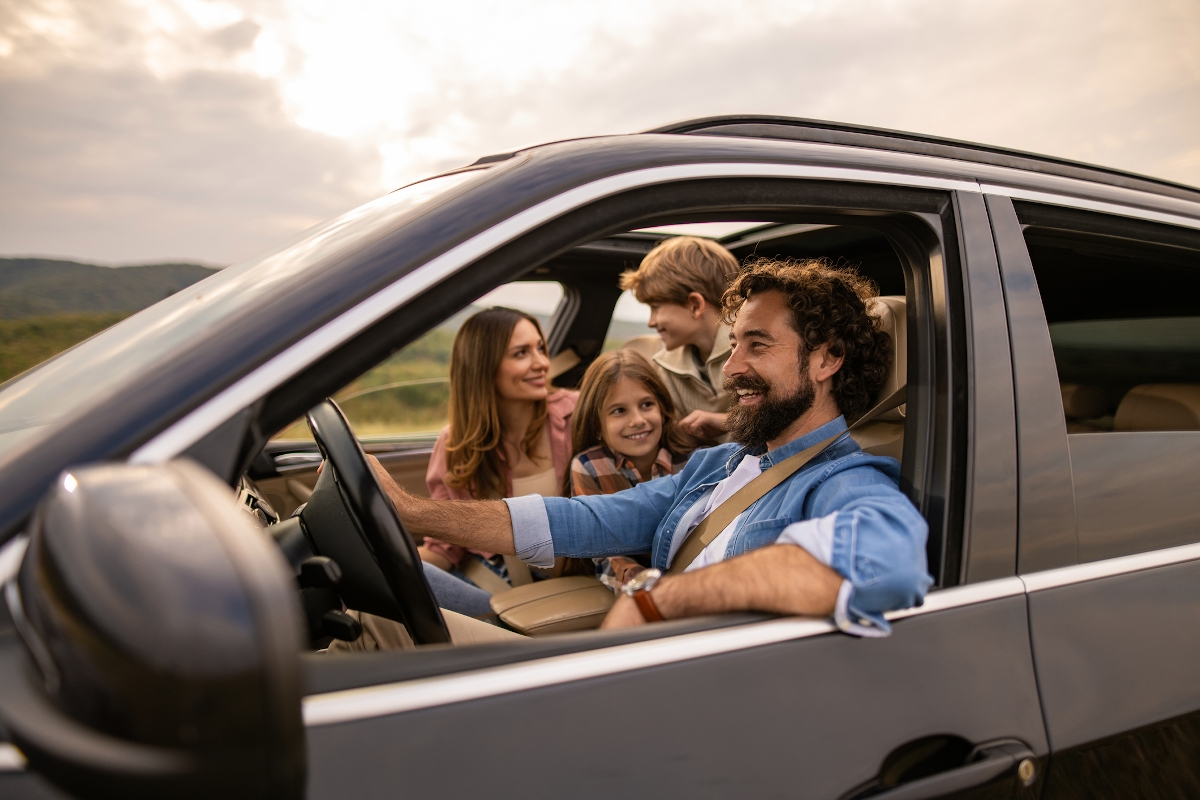 csalad_auto_ - Startlap Utazás Családi utazás autóval, szórakozás és mosolygás