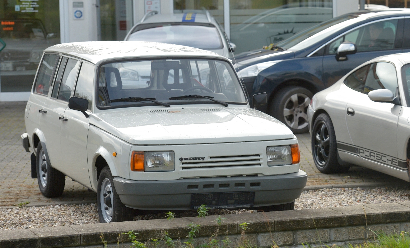 wartburg_kombi_ - Startlap Utazás Egy négyütemű Wartburg világos színben
