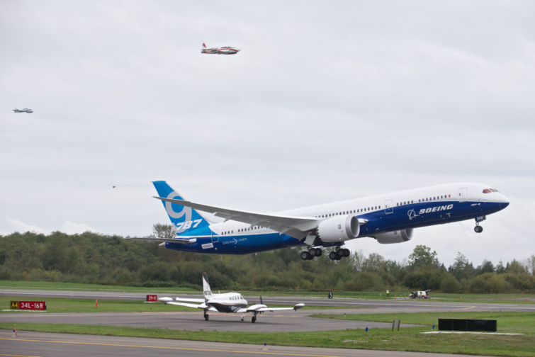 boeing_repulogep_ - Startlap Utazás Egy Boeing száll le