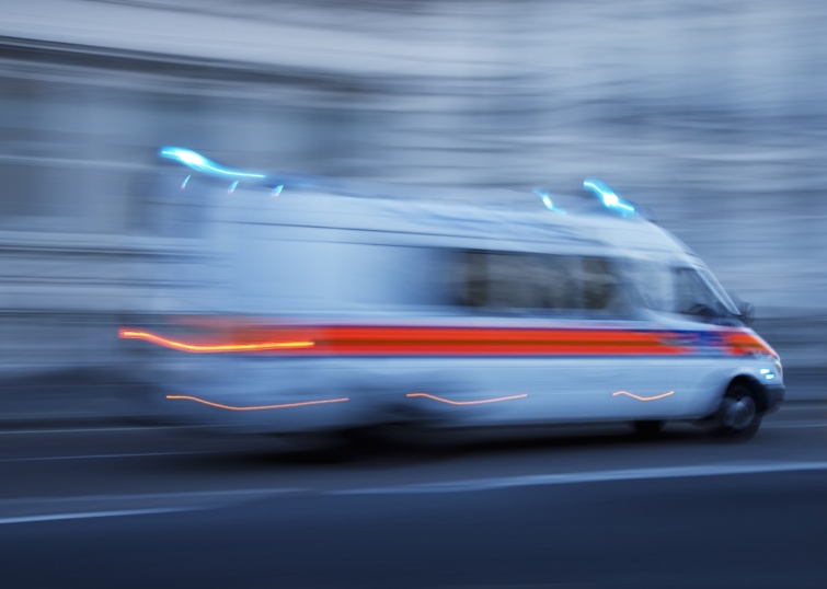 Nincs mentoauto_szaguld_ - Startlap Utazás Száguldó mentőautó