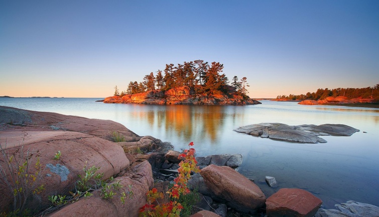 Georgian Bay sunrise - Startlap Utazás Az Ontario-tó lősszel.