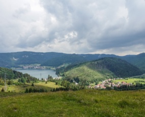 képcím