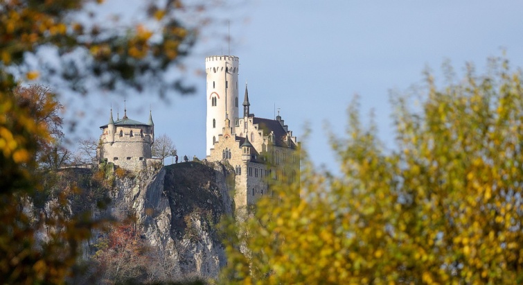 Lichtenstein Castle - Startlap Utazás A Liechtenstein-vár látképe.
