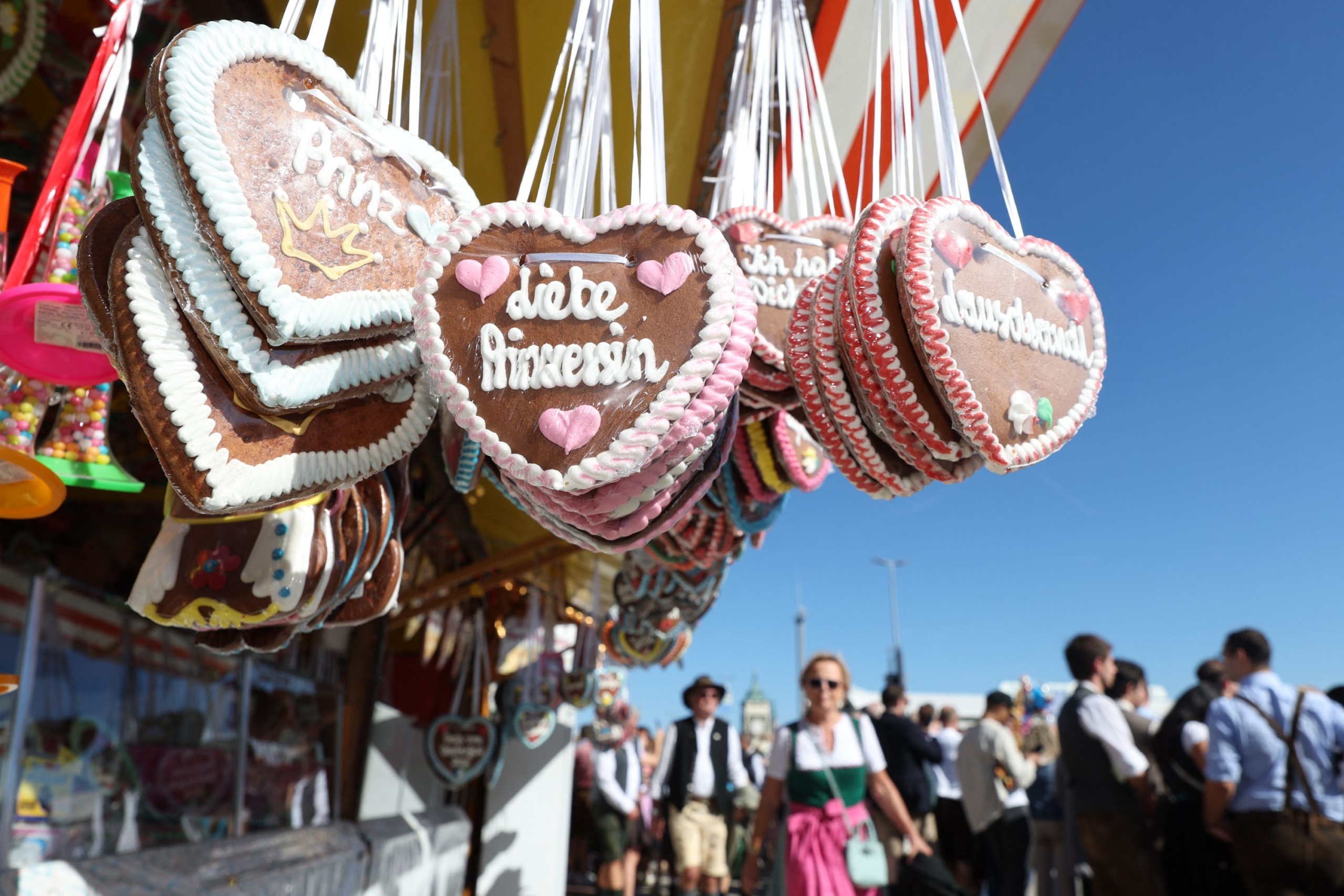 Megnyílt a müncheni Oktoberfest sörfesztivál