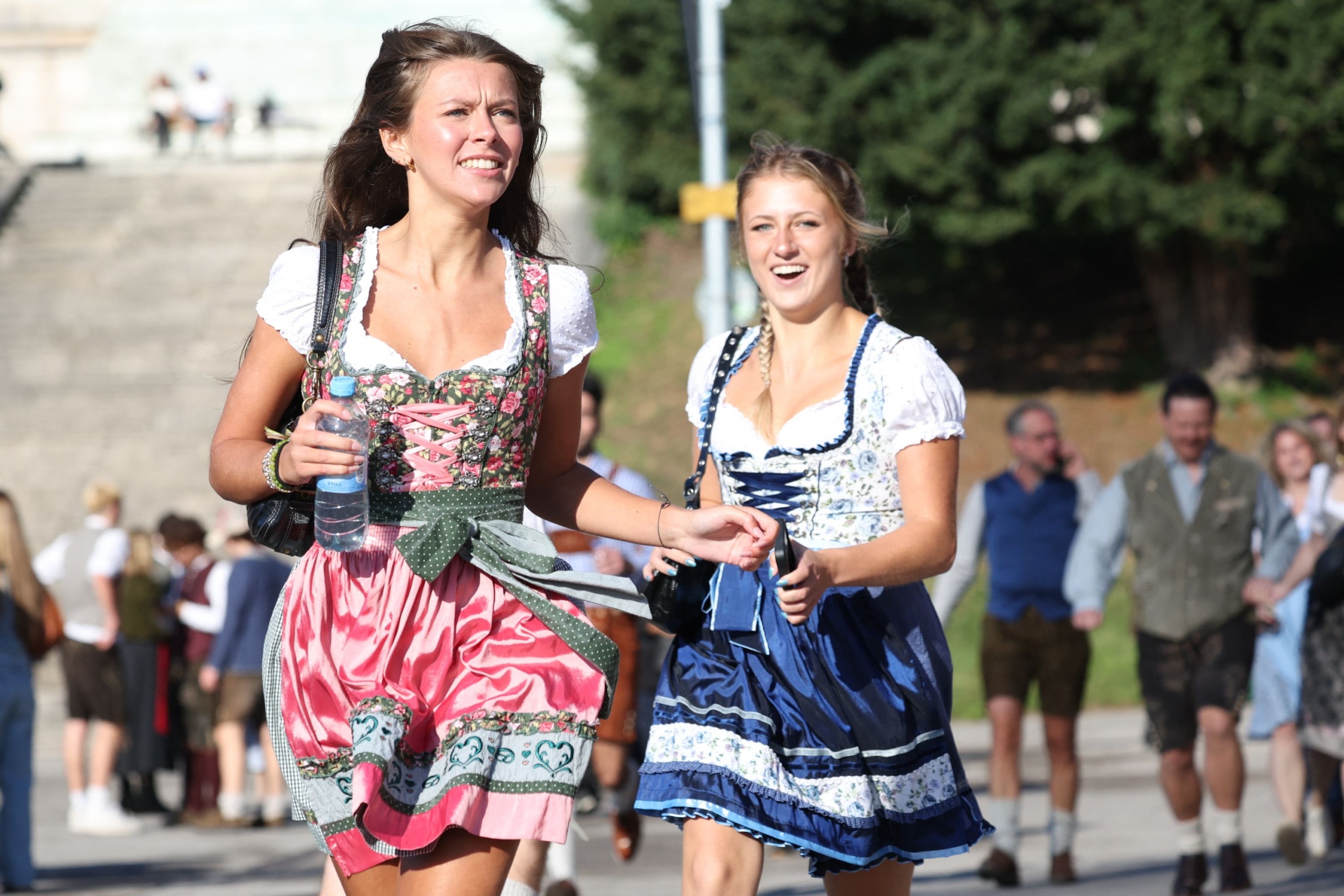 Megnyílt a müncheni Oktoberfest sörfesztivál