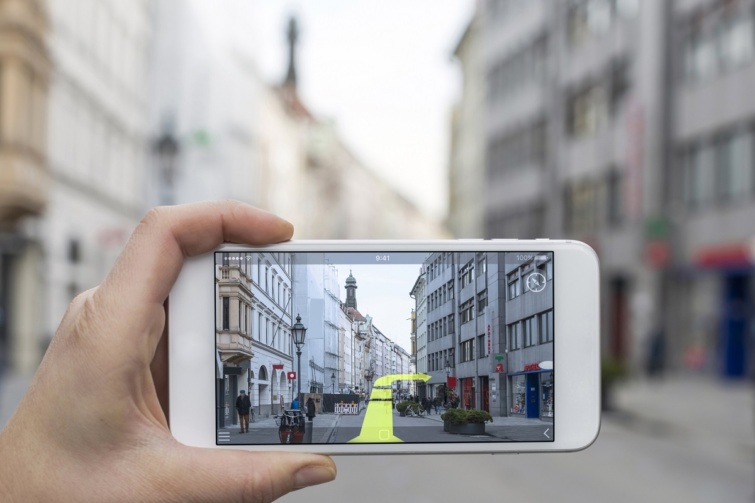 Térképalkalmazás megjelenítése kiterjesztett valóságban.