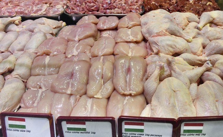 Ennyibe kerül most a magyar csirke boltokban - a legjobb akciók a héten
