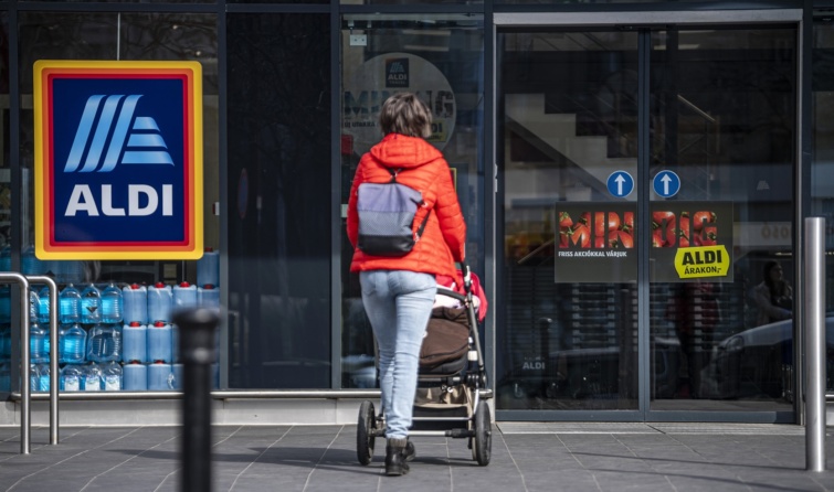 A részmunkaidõs foglalkoztatással biztosítja az Aldi a megfe Startlap Vásárlás