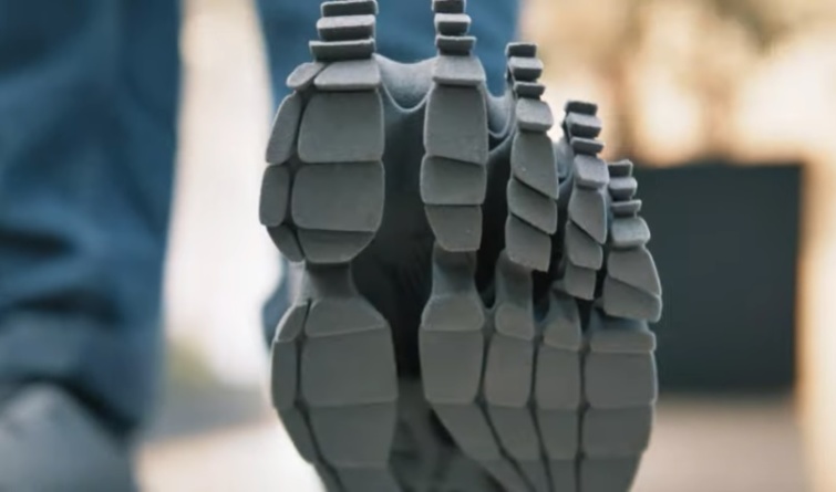 A Cryptide Sneaker talpa - teljesen testreszabott, 3D-nyomtatott tornacipőt terveztek