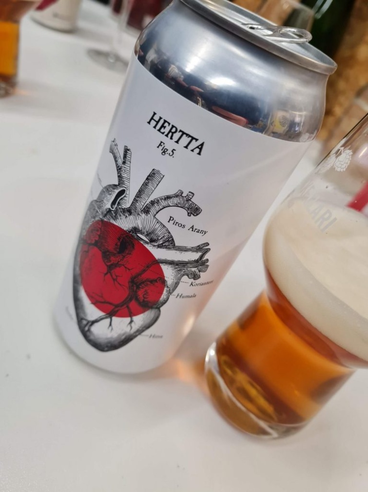 Hertta sör piros arannyal