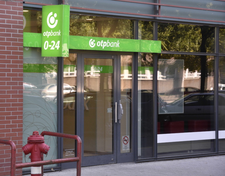 Az OTP Bank fiókja a BSR Centerben - hitelek energetikai korszerűsítésre