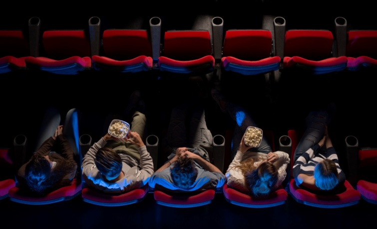 Drágult a mozijegy Startlap Vásárlás Árat emelt a Cinema City