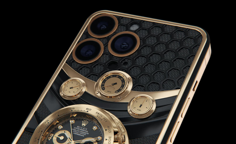 Tizennyolc karátos arany és gyémántok díszítik az iPhone-tokot