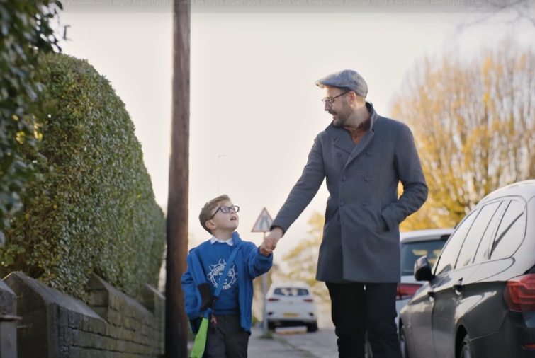 Egy reklám, ami egy kisfiú és édesapja karácsonyáról szól