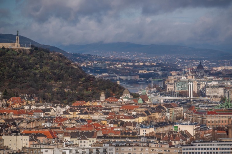 Budapest látképe a magasból.