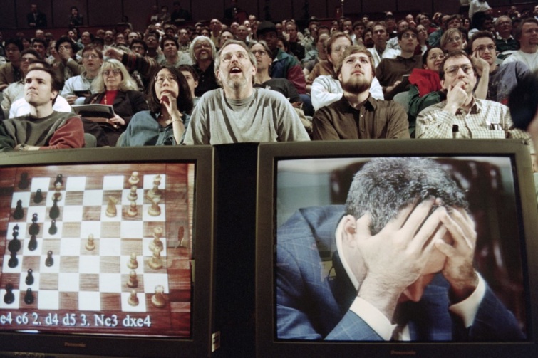 Garri Kaszparov sakkban legyőzi a mesterséges intelligencia