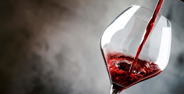 A Pinot noir francia eredetű, világfajta borszőlőből készült ital