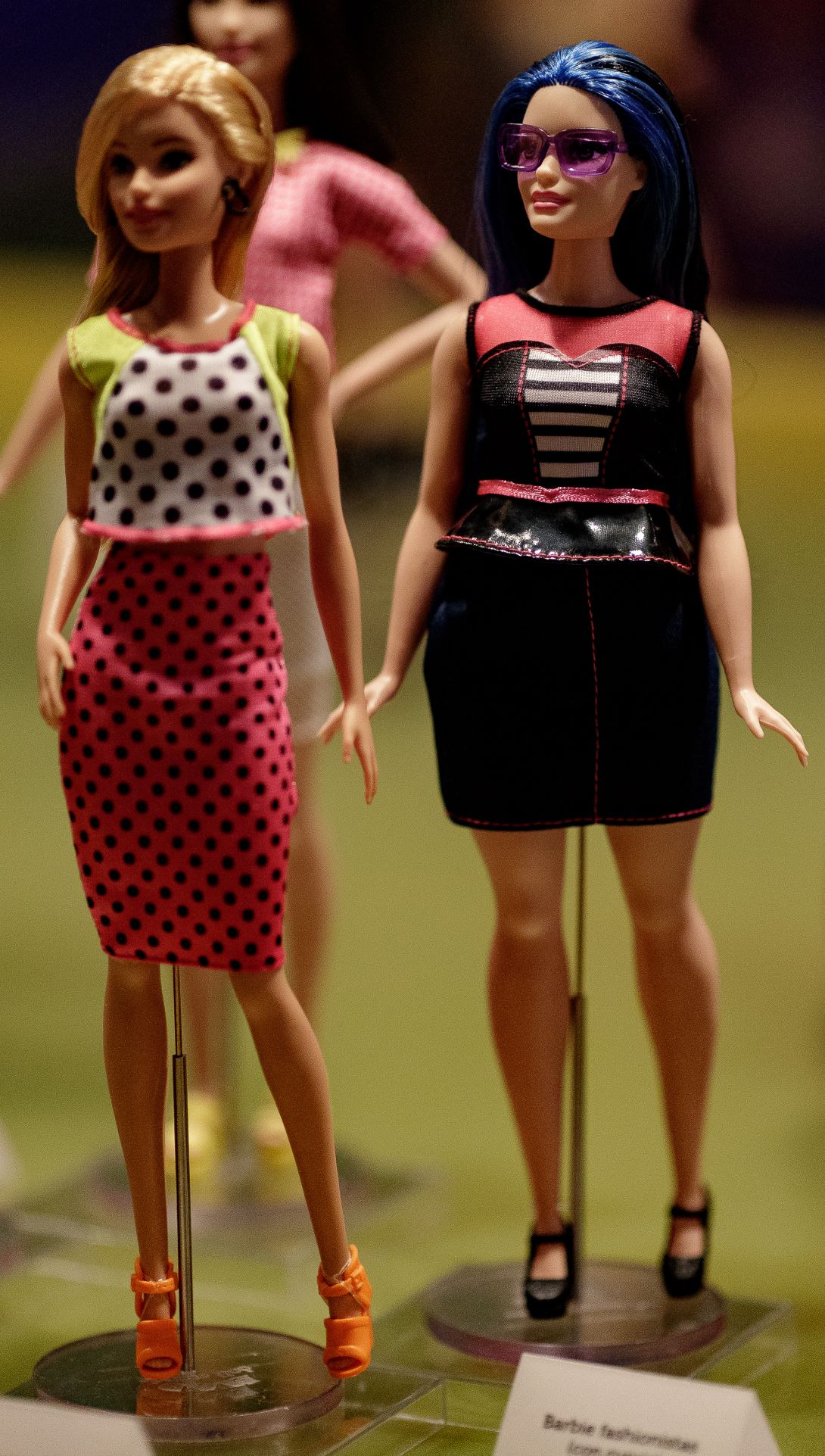 Kétféle, különböző testalkatú Barbie
