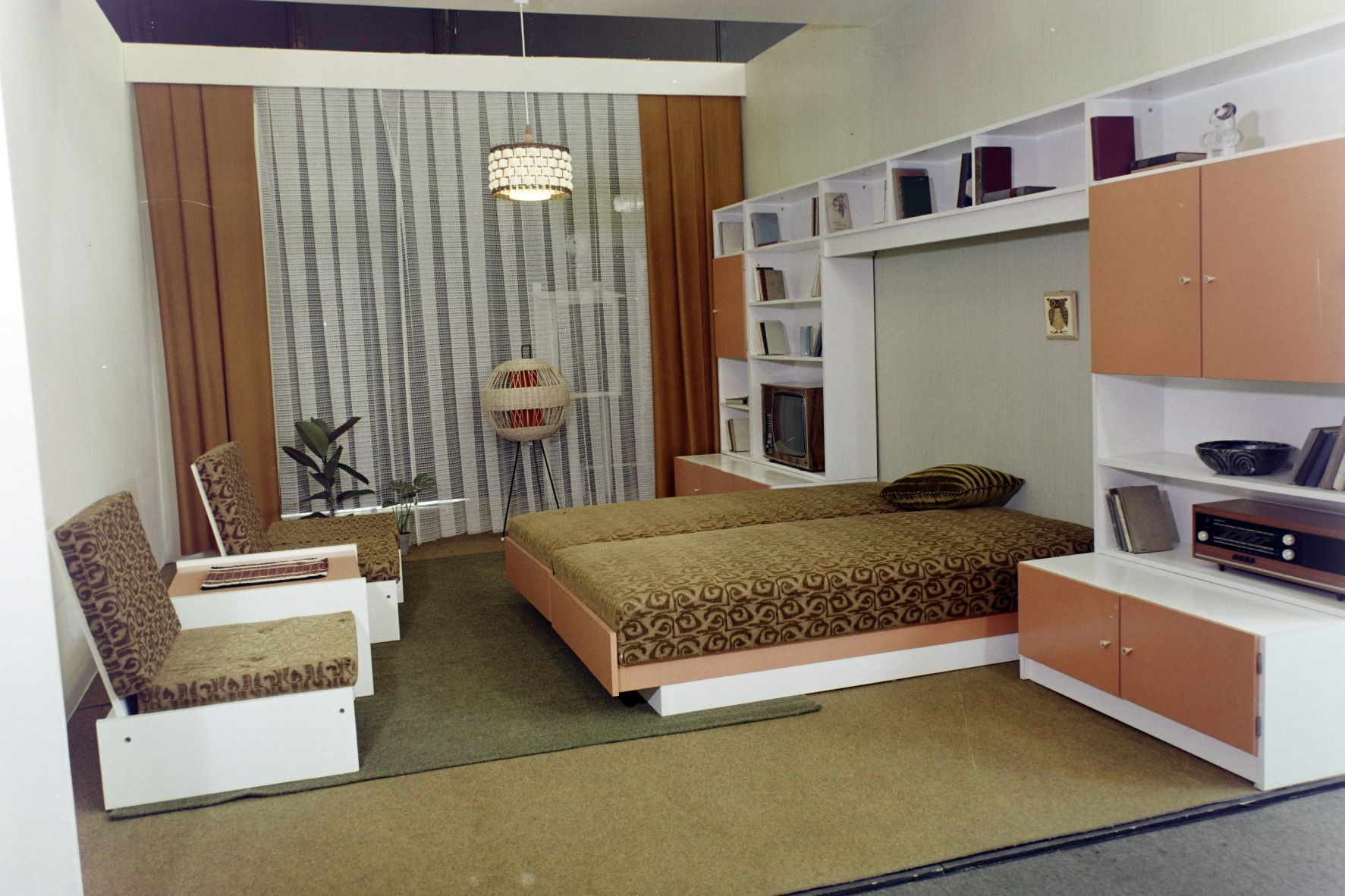 Otthon '73 bútorkiállítás a BNV területén.
