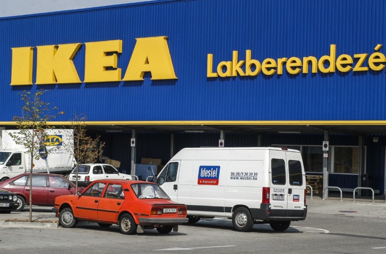 Az első IKEA Budapesten, az Örs vezér téren 