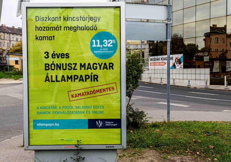  3 éves Bónusz Magyar Állampapír reklámplakátja