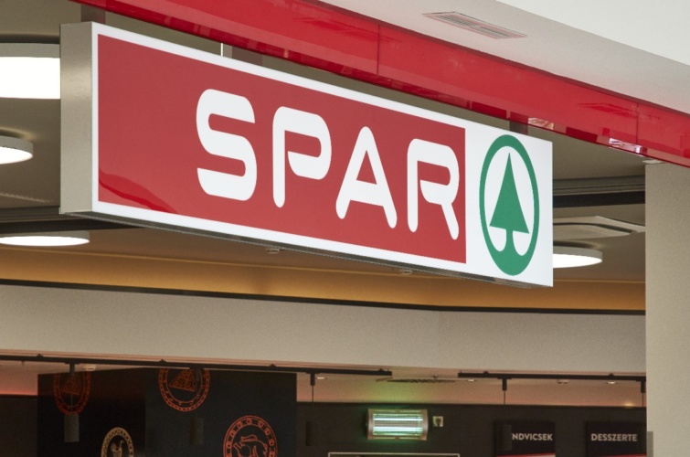 A hollandiai székhelyű SPAR nemzetközi élelmiszer-üzletlánc áruháza a Lurdy Házban